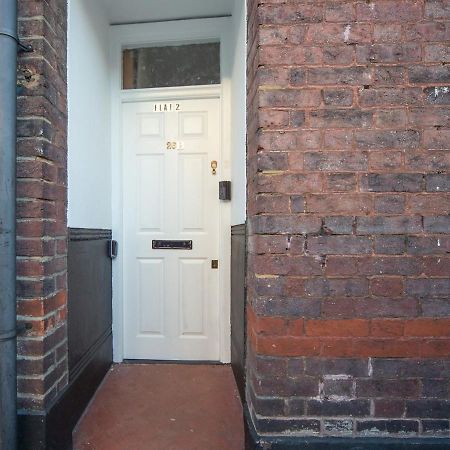 Bellaliving 2 Bedroom Apartment - Luton ลูตัน ภายนอก รูปภาพ